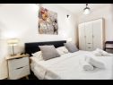 Apartments Miro - modern: A1-prizemlje (4+2), A2 desni(3+2), A3 lijevi(3+2) Split - Riviera Split  - Apartment - A1-prizemlje (4+2): bedroom