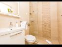 Apartments Ivica - 100m from the sea A1(2+2), A2(2+2), A3(2+2), A4(2+2), A5(3+2) Drvenik Veli (Island Drvenik Veli) - Riviera Trogir  - Apartment - A4(2+2): bathroom with toilet