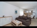 Holiday home Slobodna - 20 from beach; H(4) Cove Ljubljeva (Vinisce) - Riviera Trogir  - Croatia - H(4): living room