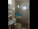 Apartments Marino - large terrace : A1(4) Marina - Riviera Trogir  - Apartment - A1(4): bathroom with toilet
