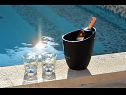 Apartments Zeljko - with pool : A1(6+2) Marina - Riviera Trogir  - detail
