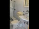 Apartments Per - 80 m from beach: SA2(2+1), A5(3), A6(2+1), A45(9), SA3(3), A7(2+1) Marina - Riviera Trogir  - Apartment - A45(9): bathroom with toilet