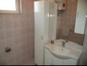 Apartments Mario - apartment with pool: A1(6+2) Marina - Riviera Trogir  - Apartment - A1(6+2): bathroom with toilet