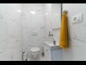 Apartments Lux 2 - heated pool: A2(4+2), A3(4+2) Marina - Riviera Trogir  - Apartment - A2(4+2): bathroom with toilet