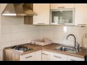 Apartments Jasna - 20m from the sea: A1(4+1), A2(4+1) Poljica (Marina) - Riviera Trogir  - Apartment - A2(4+1): kitchen
