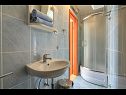 Holiday home Ante - 6m from the sea H(8+1) Seget Vranjica - Riviera Trogir  - Croatia - H(8+1): bathroom with toilet