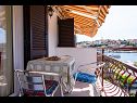 Apartments VV A1(2+1), A2(5), A3(7) Seget Vranjica - Riviera Trogir  - Apartment - A2(5): covered terrace
