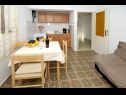 Apartments Kata - 100m from sea: A1(4+1), A2(2+2) Seget Vranjica - Riviera Trogir  - Apartment - A1(4+1): kitchen and dining room