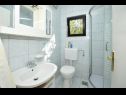 Apartments Kata - 100m from sea: A1(4+1), A2(2+2) Seget Vranjica - Riviera Trogir  - Apartment - A2(2+2): bathroom with toilet