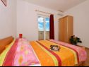 Apartments Žar - free parking A1(4+1), A2(2+2), A3(2+2), A4(4+1) Seget Vranjica - Riviera Trogir  - Apartment - A2(2+2): bedroom