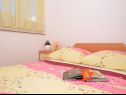 Apartments Žar - free parking A1(4+1), A2(2+2), A3(2+2), A4(4+1) Seget Vranjica - Riviera Trogir  - Apartment - A4(4+1): bedroom
