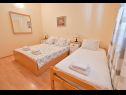 Apartments Ani - with pool and hot tub: A1(6), SA1 Zapadni(2), A2 Sjeverni(2), A3 Juzni(5) Seget Vranjica - Riviera Trogir  - Apartment - A3 Juzni(5): bedroom
