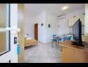 Apartments Mare - 30 m from pebble beach: SA1(2), SA2(2), A3(4+1), A4(4+1), A5(8) Seget Vranjica - Riviera Trogir  - Studio apartment - SA1(2): interior