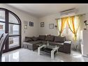 Holiday home Goldie - 30 m from beach: H(8+1) Sevid - Riviera Trogir  - Croatia - H(8+1): living room