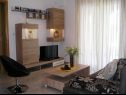 Apartments Tih - 20 m from sea: A1 Ruzmarin(2+2), A2 Maslina(2+2) Sevid - Riviera Trogir  - Apartment - A1 Ruzmarin(2+2): living room
