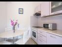 Holiday home Cosy Home - 50 m from beach: H(4+1) Sevid - Riviera Trogir  - Croatia - H(4+1): kitchen and dining room
