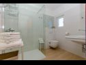 Apartments Bosiljka - by the sea: A1(5), A2(5), SA3(2) Sevid - Riviera Trogir  - Apartment - A1(5): bathroom with toilet