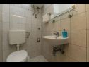 Apartments Mil - 80m from the sea A1(4+1), A2(2+2) Sevid - Riviera Trogir  - Apartment - A1(4+1): bathroom with toilet