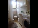 Apartments Marin1 - near pebble beach: A1(2+2), A2(2+2) Trogir - Riviera Trogir  - Apartment - A1(2+2): bathroom with toilet