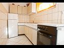 Apartments Sanda - 10 M from the beach : A1(6+1), A2(6+1) Trogir - Riviera Trogir  - Apartment - A1(6+1): kitchen