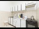 Apartments Rome - 70 m from sea: A1(6) Trogir - Riviera Trogir  - Apartment - A1(6): kitchen