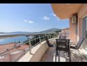 Apartments Pery - 2 bedroom sea view apartment: A1(4+1) Trogir - Riviera Trogir  - Apartment - A1(4+1): balcony
