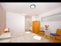 Apartments JaVi - free private parking: SA1(2), SA2(2), SA3(2), SA4(2), A5(2+2), A6(2+2) Trogir - Riviera Trogir  - Studio apartment - SA1(2): interior