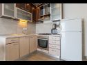 Apartments Petar - great location close to the sea: A1 Donji (4+2), A2 Gornji (4+2) Trogir - Riviera Trogir  - Apartment - A1 Donji (4+2): kitchen