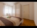 Apartments Petar - great location close to the sea: A1 Donji (4+2), A2 Gornji (4+2) Trogir - Riviera Trogir  - Apartment - A2 Gornji (4+2): bedroom