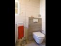 Apartments Maša - modern sea view apartment: A1(4+1) Trogir - Riviera Trogir  - Apartment - A1(4+1): bathroom with toilet