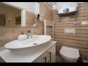 Apartments Dora - with nice courtyard: A1(4), SA2(3) Trogir - Riviera Trogir  - Studio apartment - SA2(3): bathroom with toilet