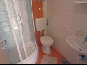 Apartments Davorka - 50m from the sea A1(2+2), A2(2+2) Trogir - Riviera Trogir  - Apartment - A2(2+2): bathroom with toilet