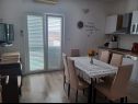 Apartments Marija - 10m from beach: A1(4+1), A2(6), A3(6+2) Trogir - Riviera Trogir  - Apartment - A1(4+1): kitchen and dining room