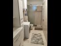 Apartments Marija - 10m from beach: A1(4+1), A2(6), A3(6+2) Trogir - Riviera Trogir  - Apartment - A1(4+1): bathroom with toilet