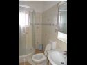 Apartments Marija - 10m from beach: A1(4+1), A2(6), A3(6+2) Trogir - Riviera Trogir  - Apartment - A2(6): bathroom with toilet