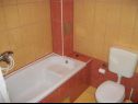 Apartments and rooms Jare - in old town R1 zelena(2), A2 gornji (2+2) Trogir - Riviera Trogir  - bathroom with toilet