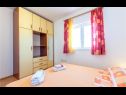 Apartments Mare - comfortable apartment : A1(5+1) Trogir - Riviera Trogir  - Apartment - A1(5+1): bedroom