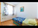 Apartments Mare - comfortable apartment : A1(5+1) Trogir - Riviera Trogir  - Apartment - A1(5+1): bedroom