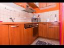 Apartments Mare - near city center A1 (4+2), A2 (2) Trogir - Riviera Trogir  - Apartment - A1 (4+2): kitchen