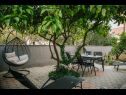 Apartments Florio - garden & free parking: A1(5) Trogir - Riviera Trogir  - Apartment - A1(5): garden terrace