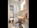 Apartments Mihaela - sea view : A1(5+1), A2(4), SA3(2) Trogir - Riviera Trogir  - Apartment - A1(5+1): bathroom with toilet