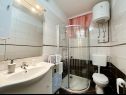 Apartments Mihaela - sea view : A1(5+1), A2(4), SA3(2) Trogir - Riviera Trogir  - Apartment - A2(4): bathroom with toilet