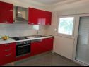 Apartments Branko - with parking : A1(4+1) Vinisce - Riviera Trogir  - Apartment - A1(4+1): kitchen