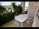 Apartments Mar - 10m from the sea: A1(5+1), A2(6) Vinisce - Riviera Trogir  - Apartment - A1(5+1): terrace