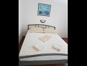 Apartments Natad - sea view : A1(4) Vinisce - Riviera Trogir  - Apartment - A1(4): bedroom