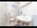 Apartments Ivan - Apartments with Panoramic Sea view: A1(2+2), A2(2+1) Vinisce - Riviera Trogir  - Apartment - A1(2+2): bathroom with toilet