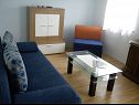 Apartments Antonija - jacuzzi and fitness SA1(2), A2(2+2), SA3(2+1), A4(2+2) Vinisce - Riviera Trogir  - Apartment - A2(2+2): living room
