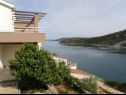 Apartments Ljubi - 20 m from beach: A1(4+1), A2 Crveni(2+2), A3 Zeleni(2+2) Vinisce - Riviera Trogir  - house