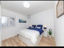 Apartments Ivica - sea view : A1(6) Vinisce - Riviera Trogir  - Apartment - A1(6): bedroom