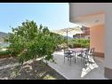 Apartments Josi - 150 m from sea: A1(4+1), A2(4+1), A4(4+1) Vinisce - Riviera Trogir  - Apartment - A1(4+1): terrace